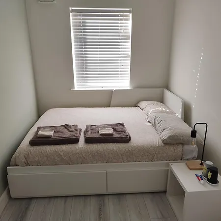 Cozy בית אירוח *